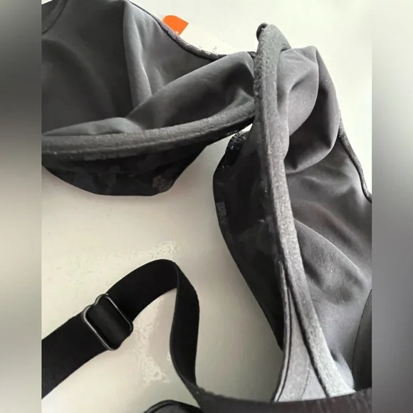 WARNERS | 38C | Underwire T-Shirt Bra | NWT - Picture 9 of 10